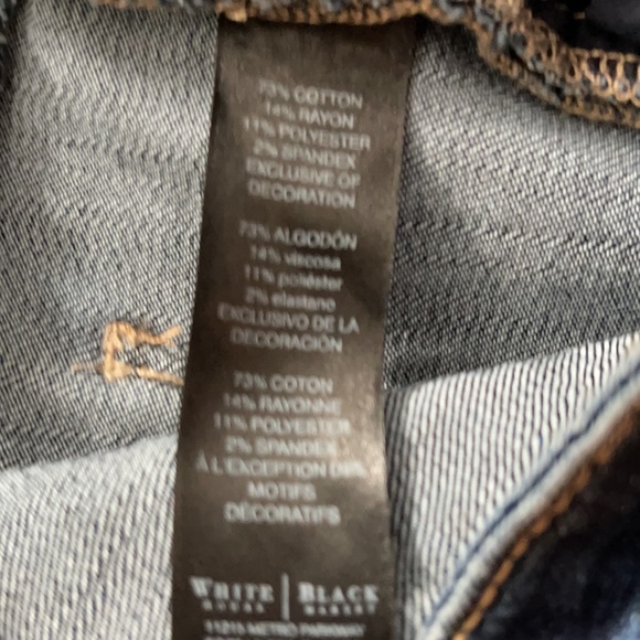 WHBM Slim Crop Jeans - Picture 10 of 10